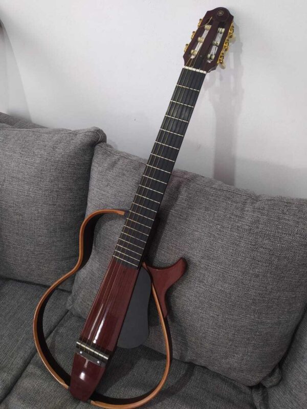 Guitarra Yamaha SLG200N Silent  – Nylon - Image 3
